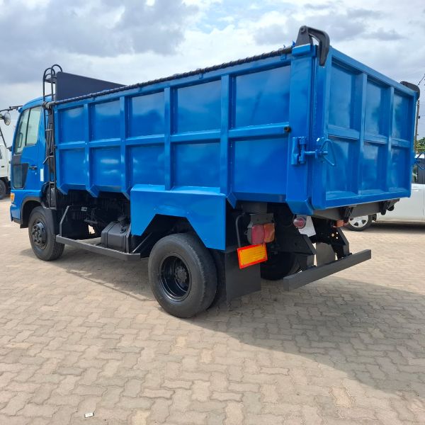  28674  HINO RANGER  2000  