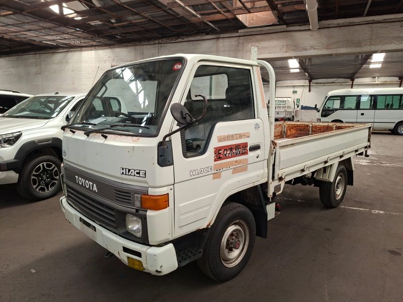  28676  TOYOTA HIACE  1995  