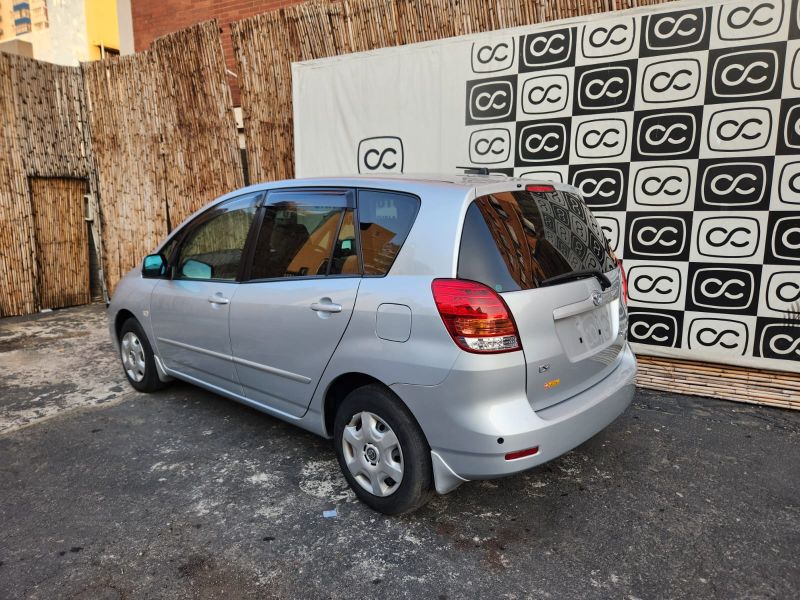  28683  TOYOTA COROLLA SPACIO  2004  