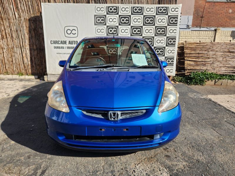  28687  HONDA FIT  2004 