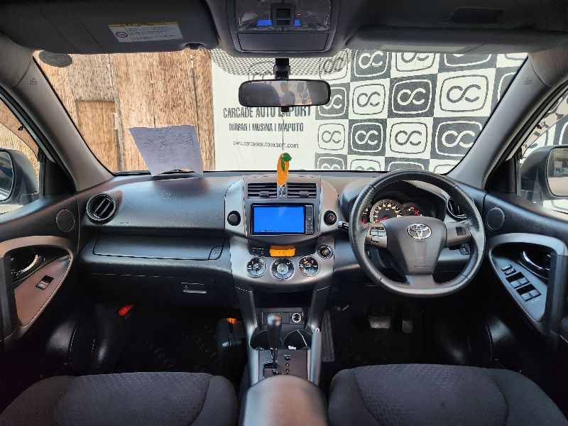  28689  TOYOTA VANGUARD  2010  