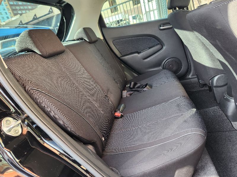  28698  MAZDA DEMIO  2010  