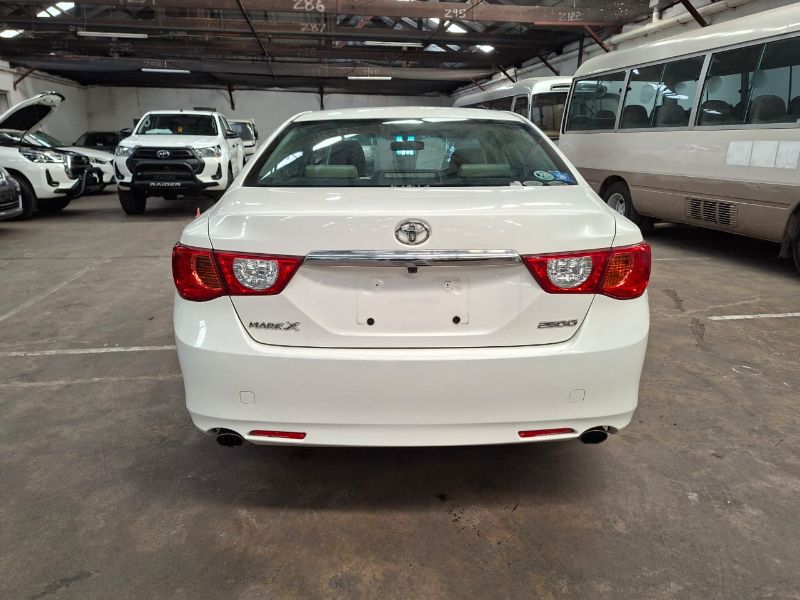 28699  TOYOTA MARK-X  2010  