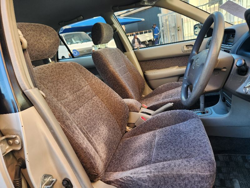  28701  TOYOTA COROLLA  1999  