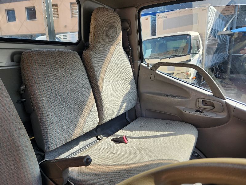  28707  TOYOTA DYNA  2002  