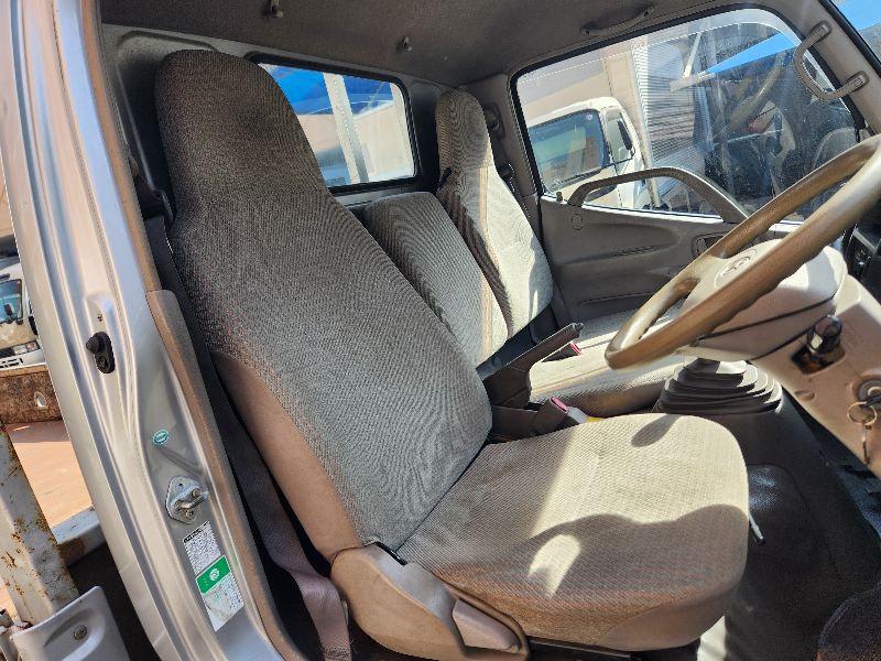  28707  TOYOTA DYNA  2002  