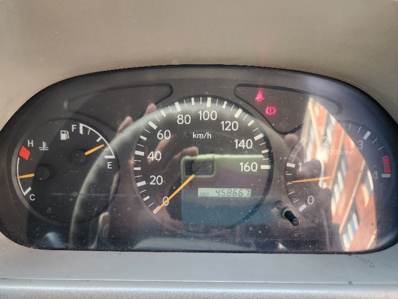  28718  HINO DUTRO  2003  