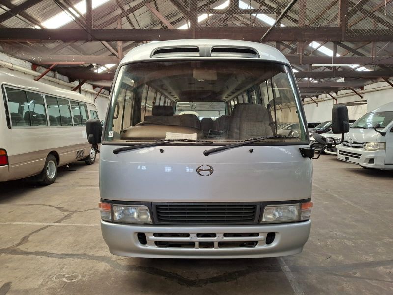 28719 HINO LIESSE BUS 2000