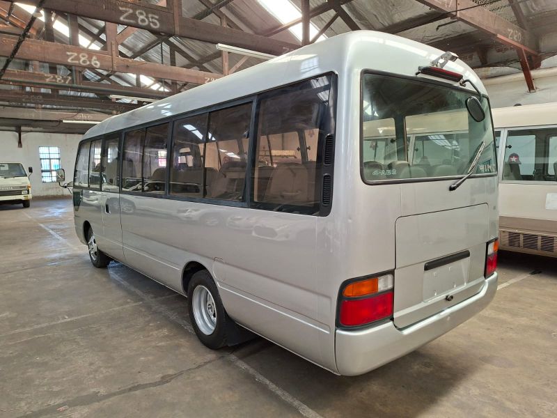  28719  HINO LIESSE BUS  2000  