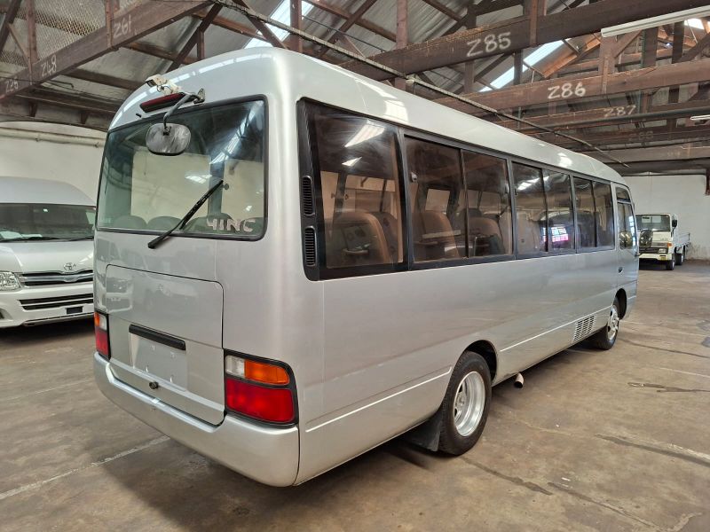  28719  HINO LIESSE BUS  2000  