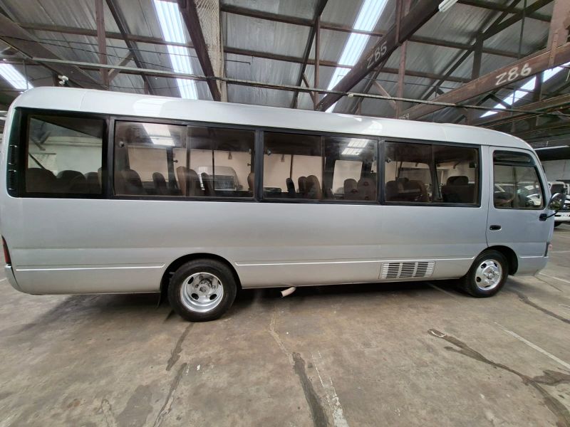  28719  HINO LIESSE BUS  2000  