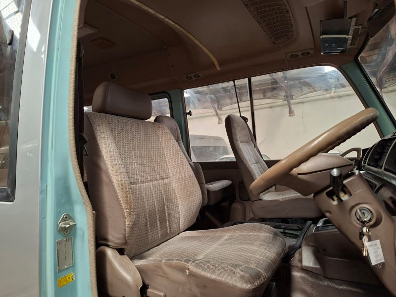  28719  HINO LIESSE BUS  2000  