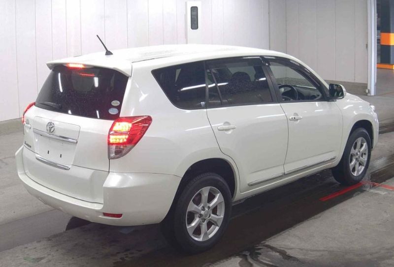  28748  TOYOTA VANGUARD  2012  