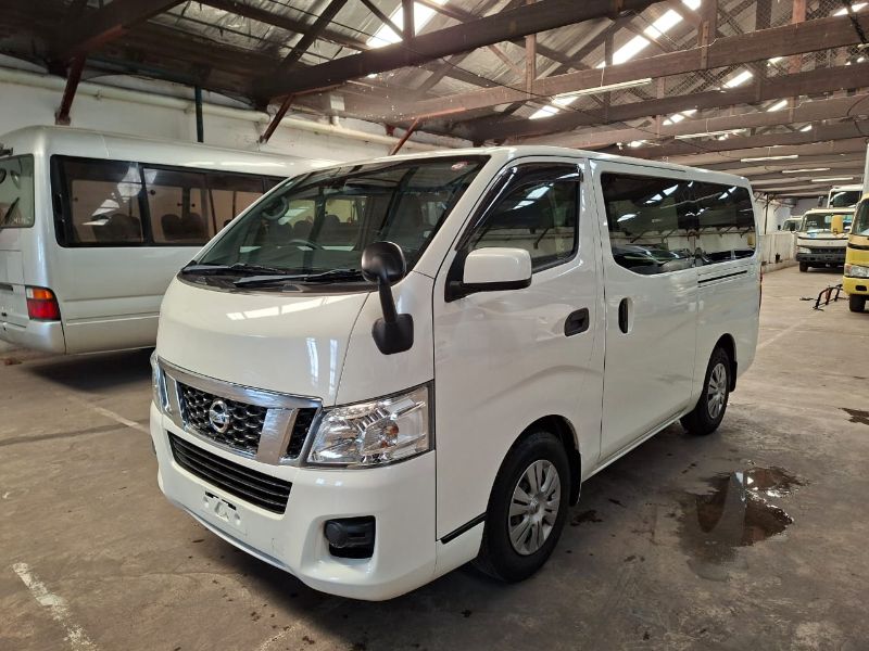  28757  NISSAN CARAVAN  2017  