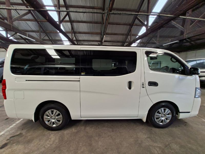  28757  NISSAN CARAVAN  2017  