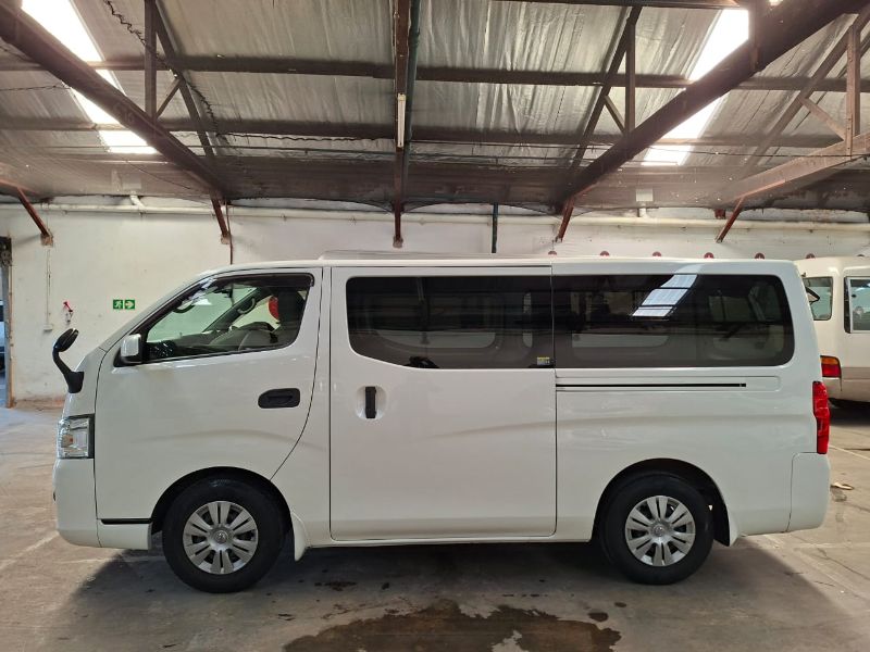  28757  NISSAN CARAVAN  2017  