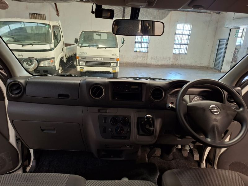  28757  NISSAN CARAVAN  2017  
