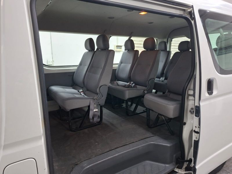  28766  TOYOTA HIACE  2006  