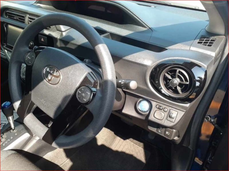  28769  TOYOTA AQUA  2016  