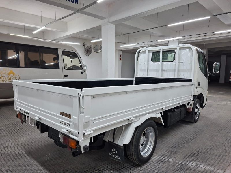  28770  TOYOTA DYNA  2006  