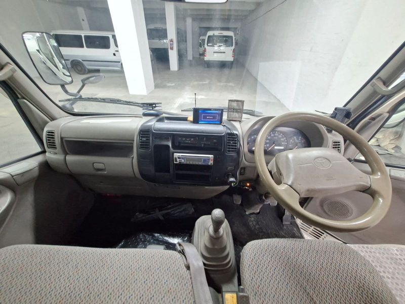  28770  TOYOTA DYNA  2006  