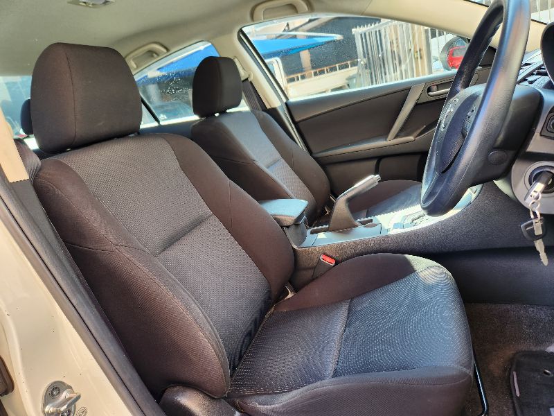  28782  MAZDA AXELA  2009  
