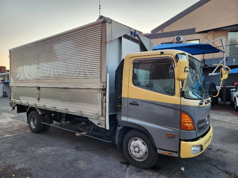  28790  HINO RANGER  2002  