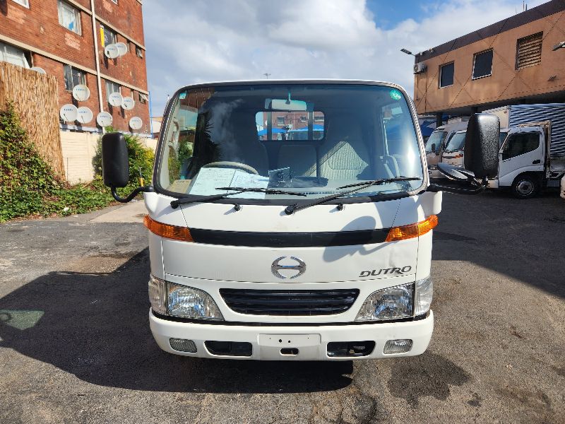 28798 HINO DUTRO 1999