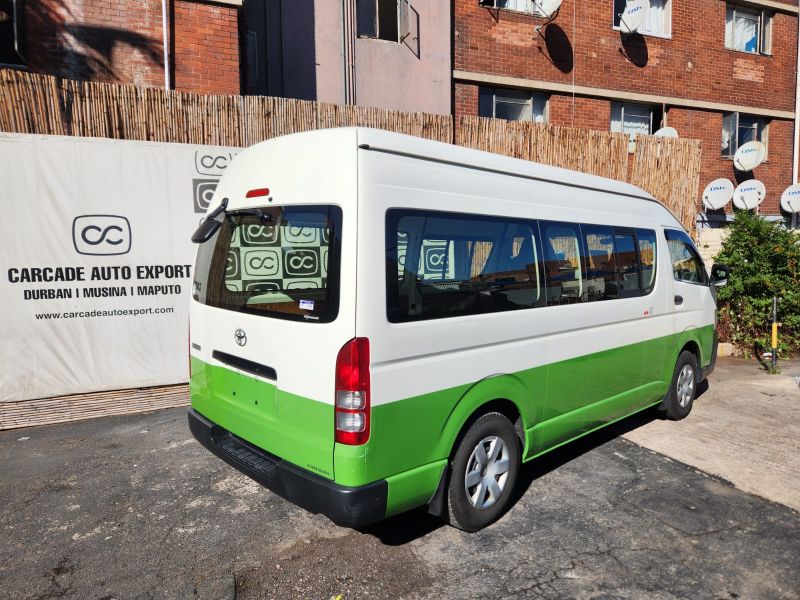  28800  TOYOTA HIACE  2013  