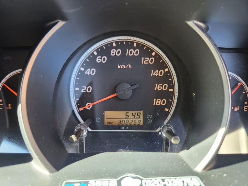  28800  TOYOTA HIACE  2013  