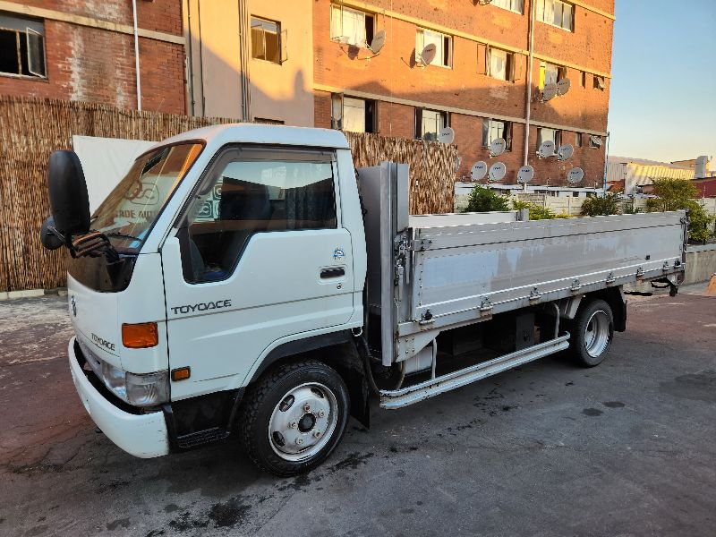  28805  TOYOTA TOYOACE  1998  