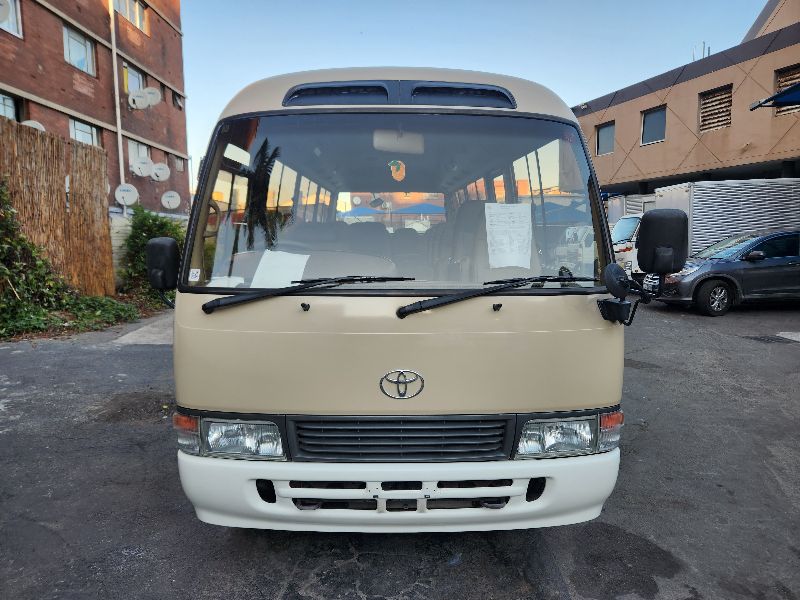 28807 TOYOTA COASTER 2001