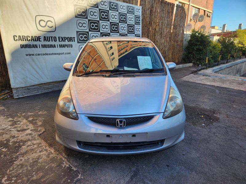  28810  HONDA FIT  2004 