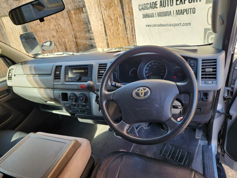  28811  TOYOTA HIACE  2008  