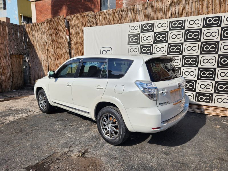 28822  TOYOTA VANGUARD  2012