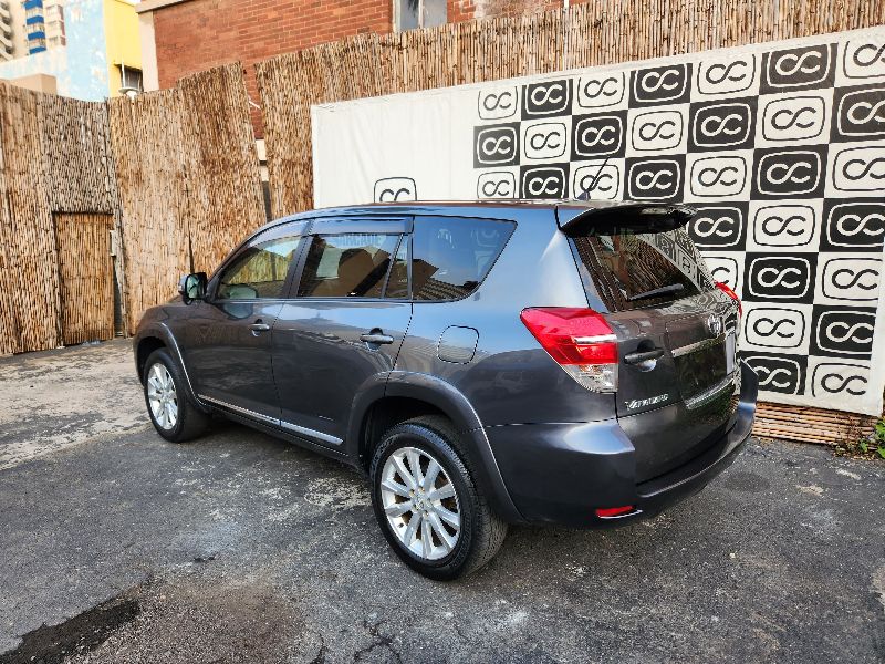  28831  TOYOTA VANGUARD  2010  