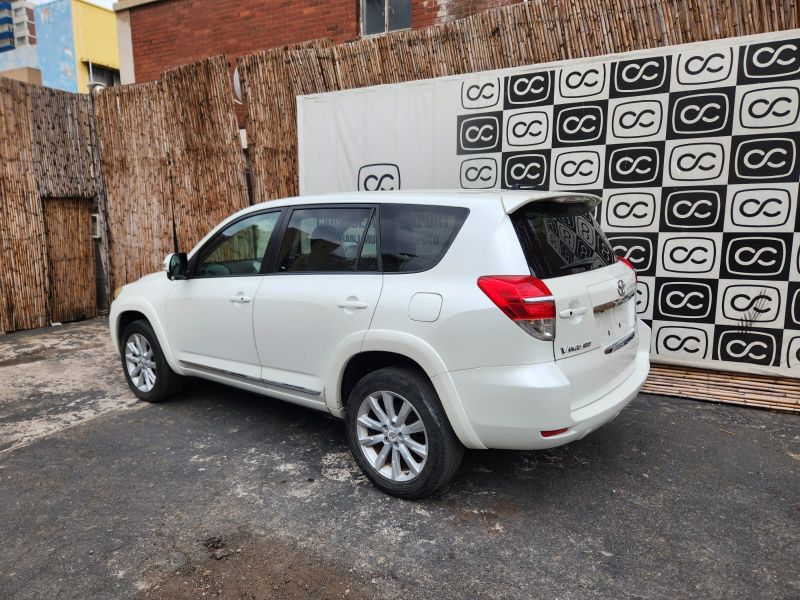  28832  TOYOTA VANGUARD  2011  