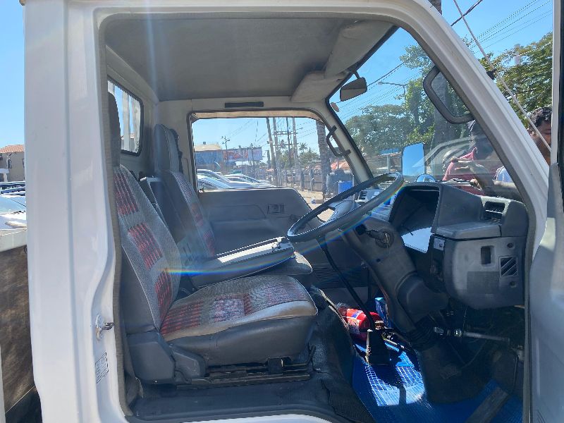  28834  MITSUBISHI CANTER  1988  