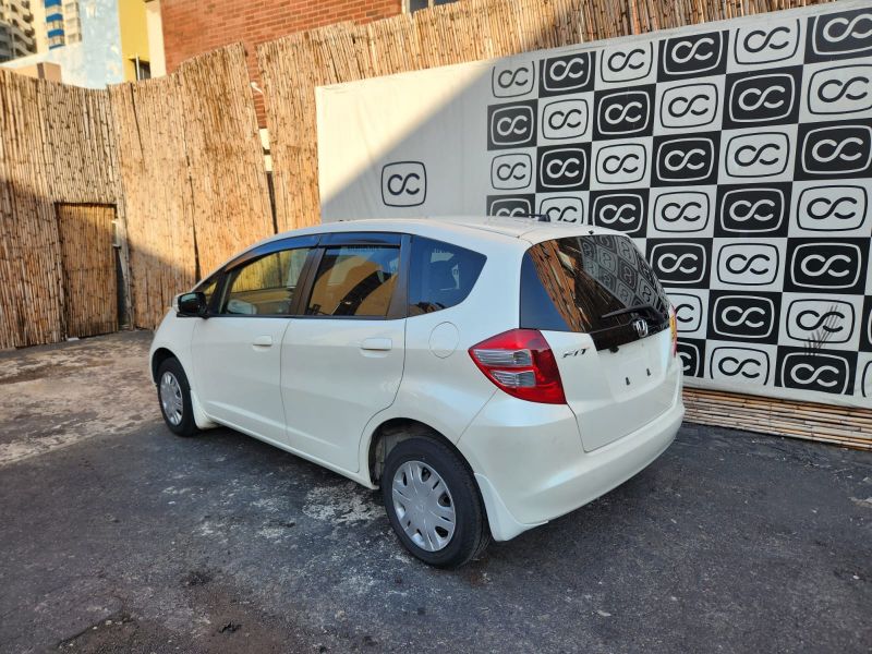  28841  HONDA FIT  2010  
