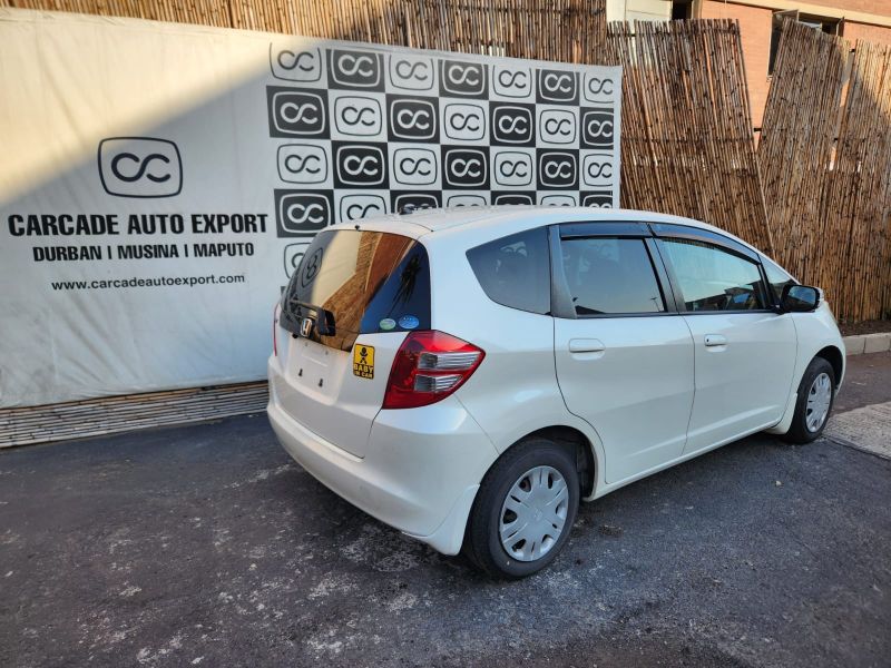  28841  HONDA FIT  2010  