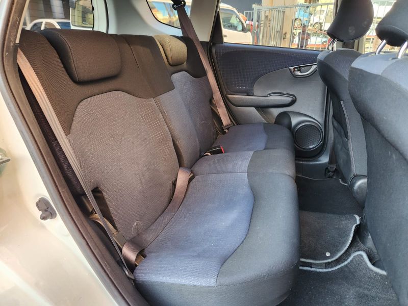  28841  HONDA FIT  2010  