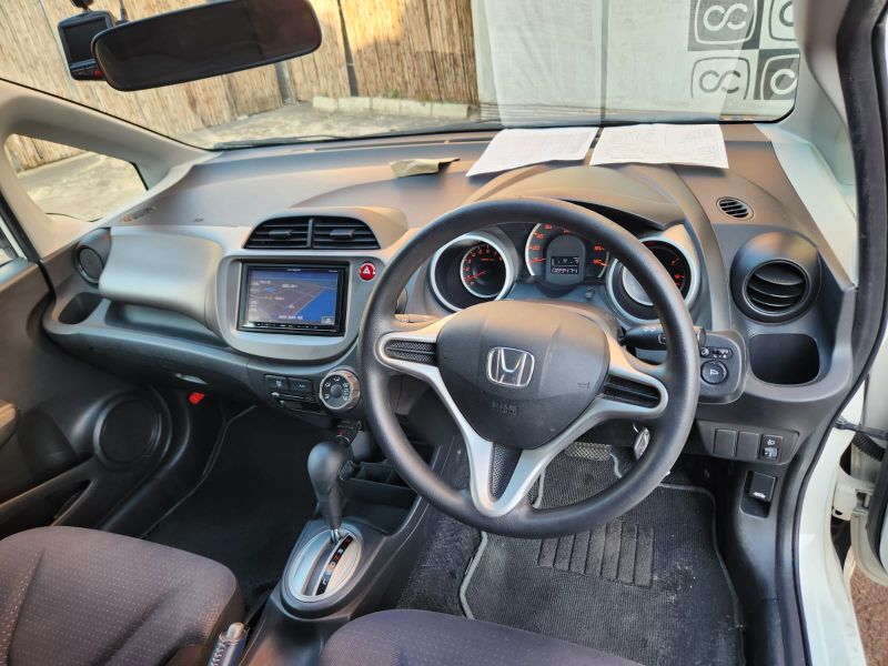  28841  HONDA FIT  2010  