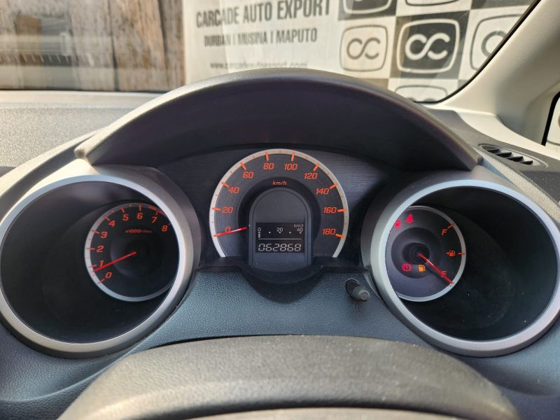  28842  HONDA FIT  2009  