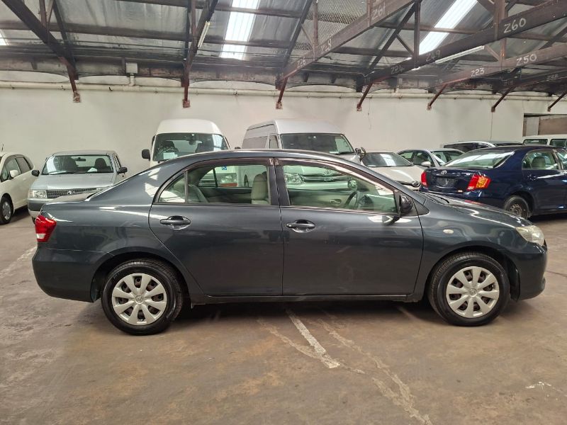28848  TOYOTA COROLLA AXIO  2011
