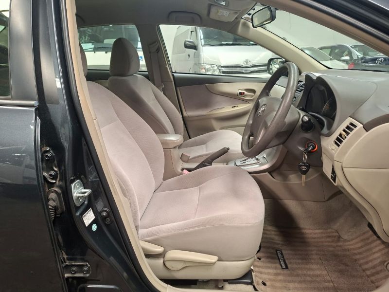 28848  TOYOTA COROLLA AXIO  2011