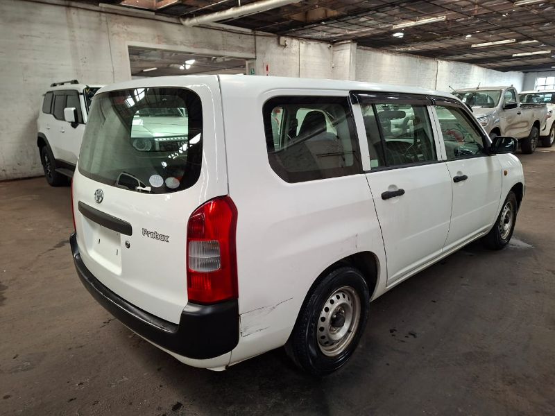  28851  TOYOTA PROBOX  2011  