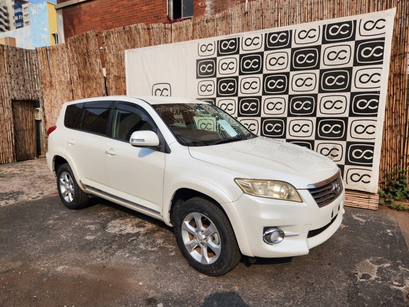  28877  TOYOTA VANGUARD  2010  