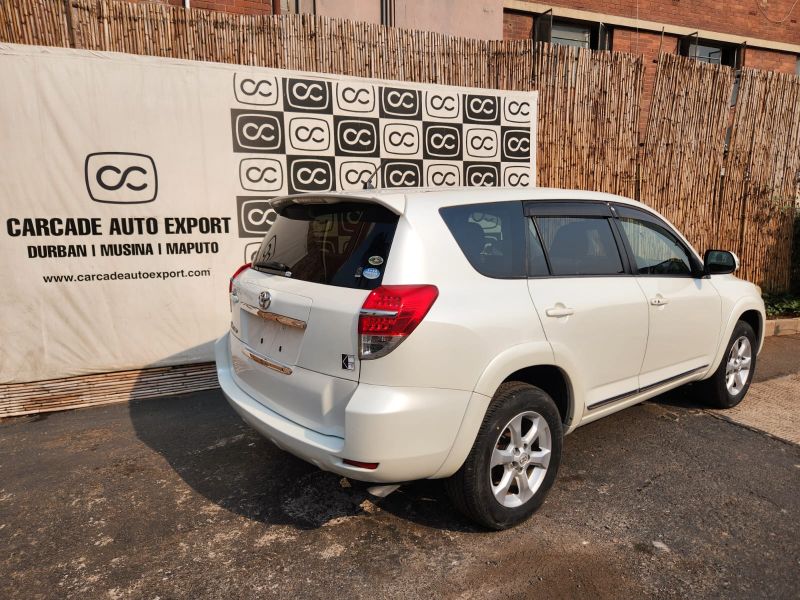  28877  TOYOTA VANGUARD  2010  