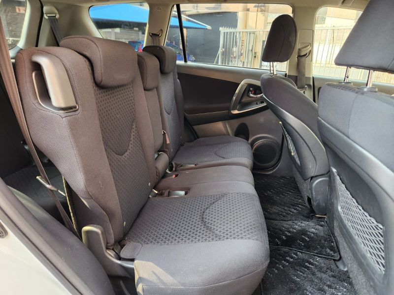  28877  TOYOTA VANGUARD  2010  