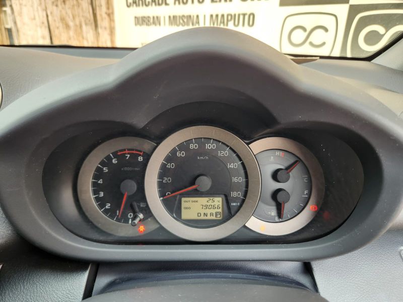  28877  TOYOTA VANGUARD  2010  